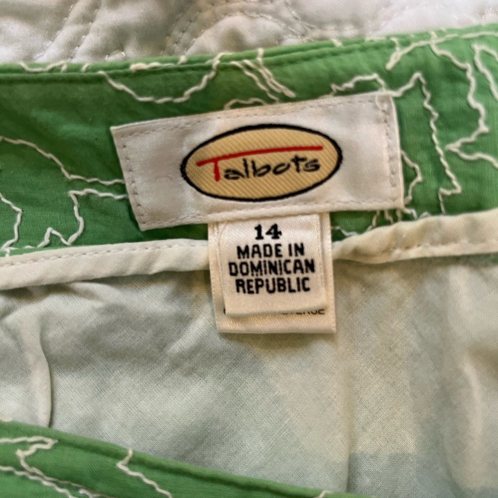 Women’s skirt, Talbots, size 14, light green with white threaded embroidery - Picture 5 of 8